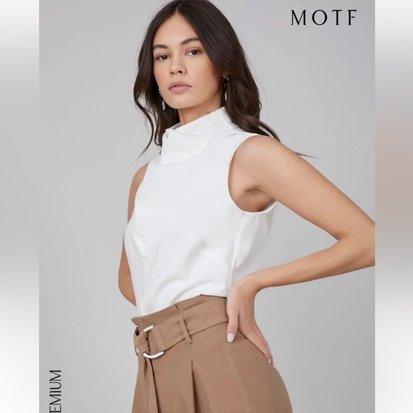 NWT Motf structured sleeveless cowl neck white tank - zip back - Picture 7 of 10